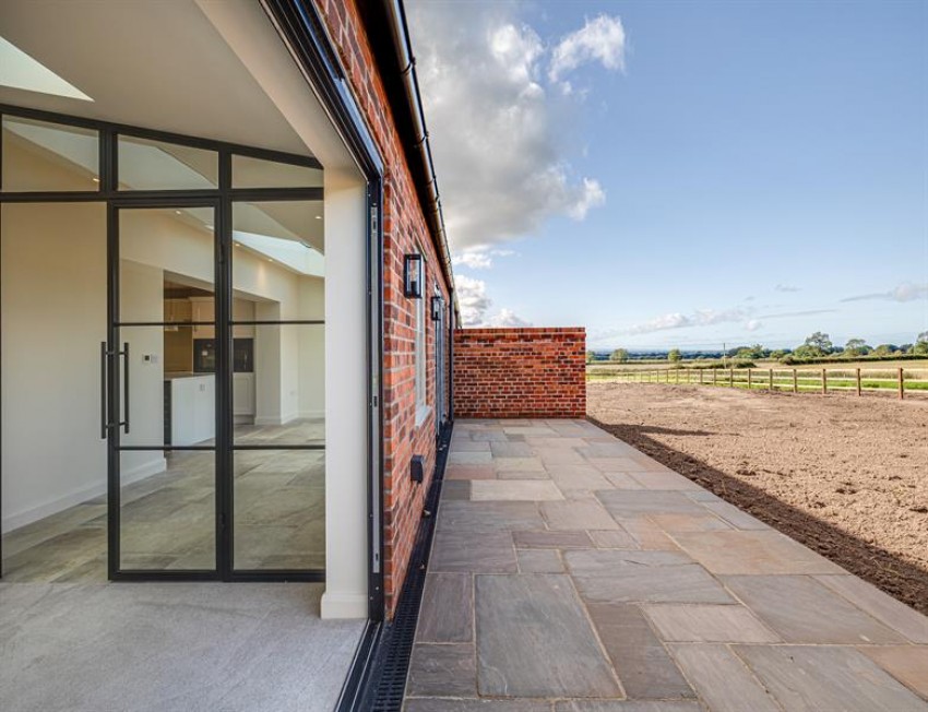 Images for Willington Lane, Willington, Tarporley