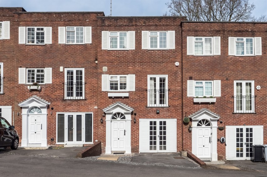 Images for Castlegate Mews, Prestbury, Macclesfield