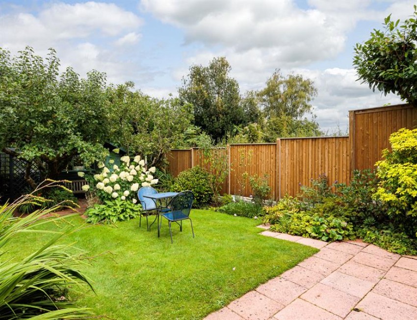 Images for Fingerpost Lane, Norley