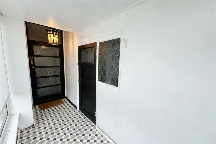 Images for Hawthorn Lane, Sale