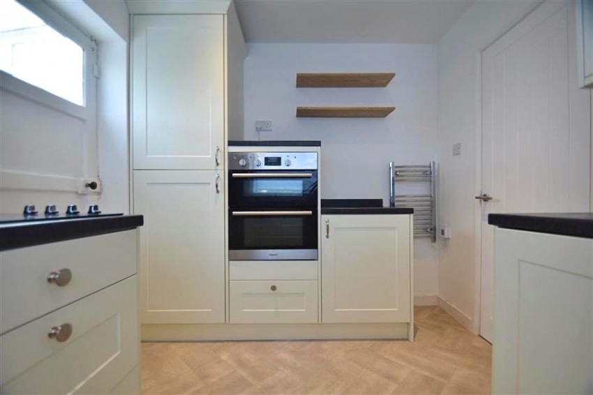 Images for Hawthorn Lane, Sale