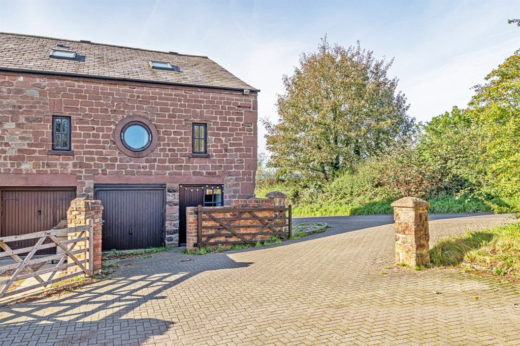 Manley Road, Frodsham, 2 bedroom, Terraced