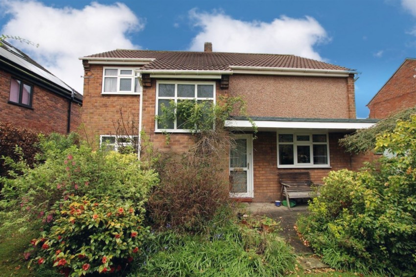 Images for 18 Weygates Drive, Hale Barns
