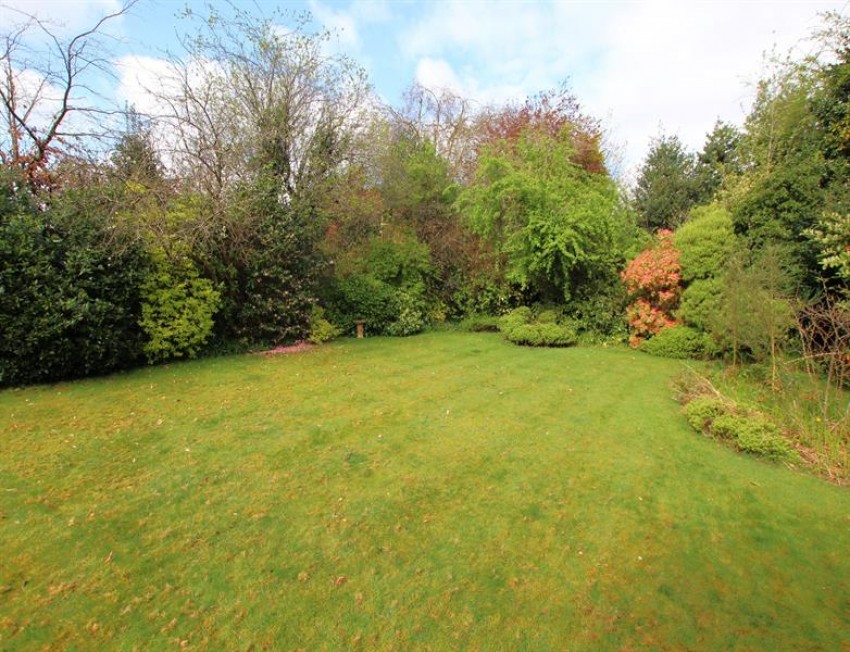 Images for 18 Weygates Drive, Hale Barns