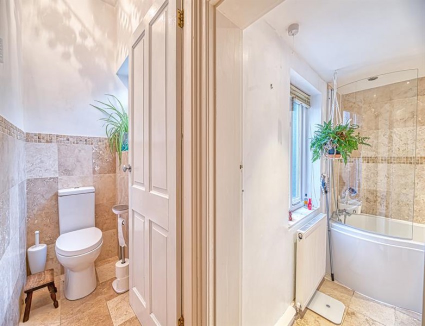 Images for Robin Hood Lane, Helsby, Frodsham
