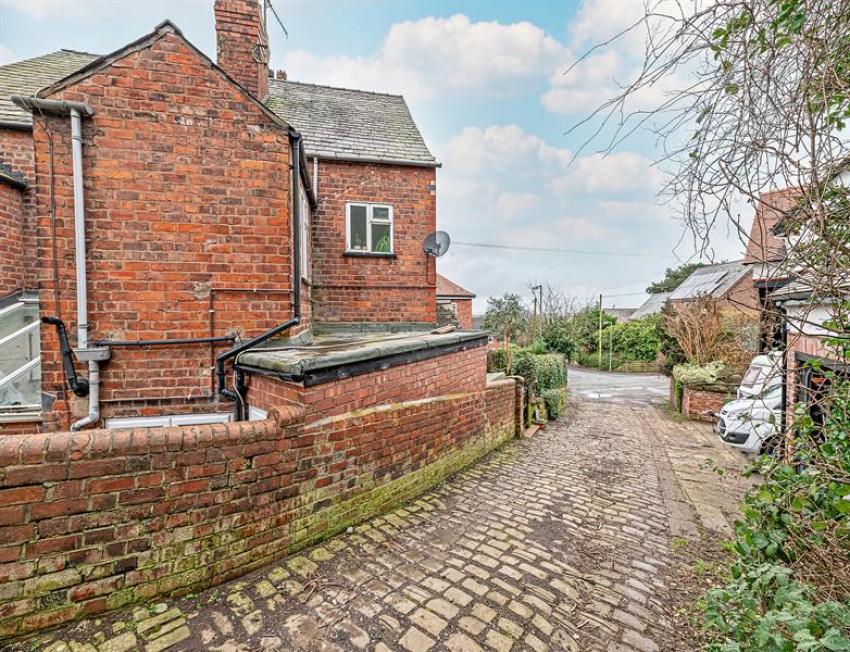 Images for Robin Hood Lane, Helsby, Frodsham