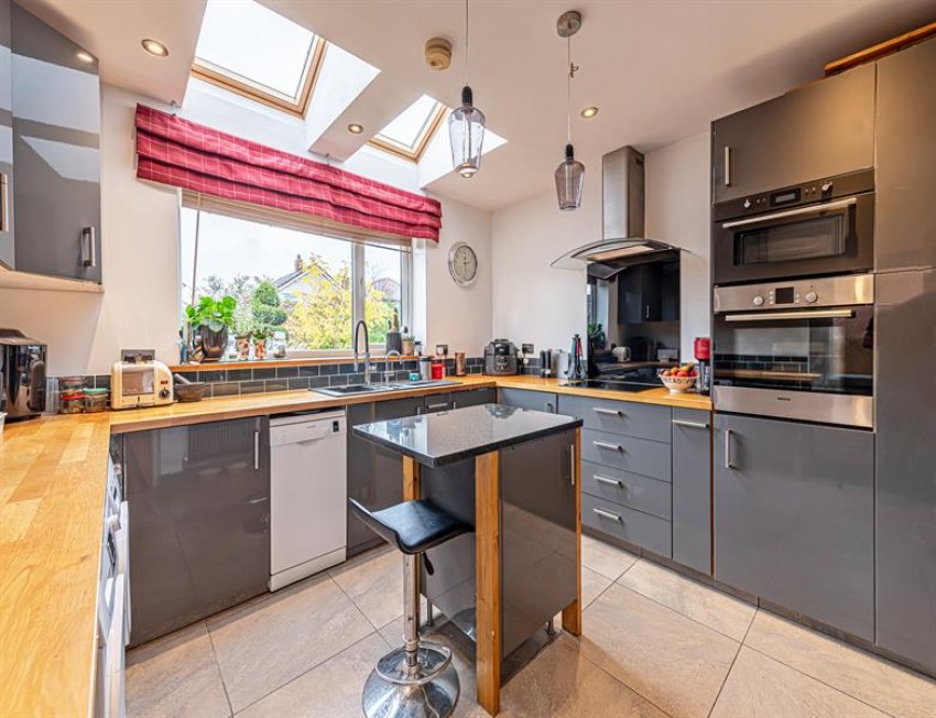 Images for Hill View Avenue, Helsby, Frodsham