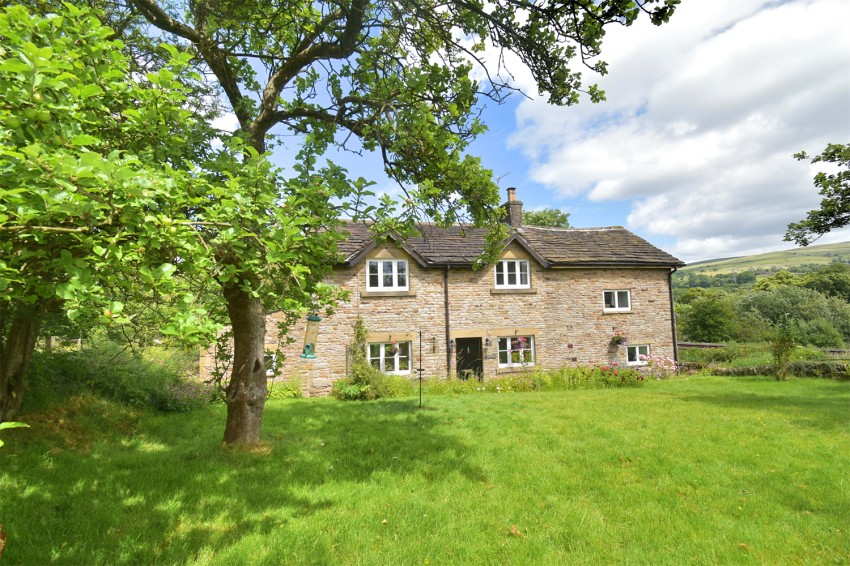 Images for Sticking Mires Farmhouse, Bridgemont, Whaley Bridge, High Peak