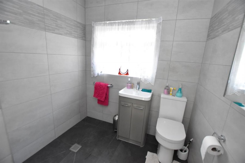 Images for Hillcrest Avenue, Holmes Chapel