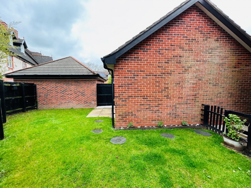 Images for Wellcroft Gardens, Lymm, WA13