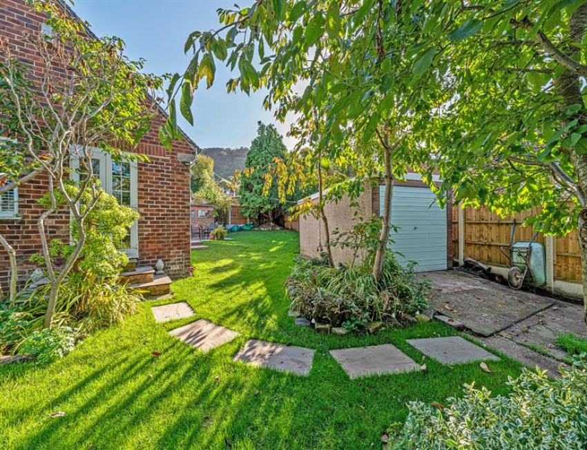 Images for Lower Rake Lane, Helsby, Frodsham