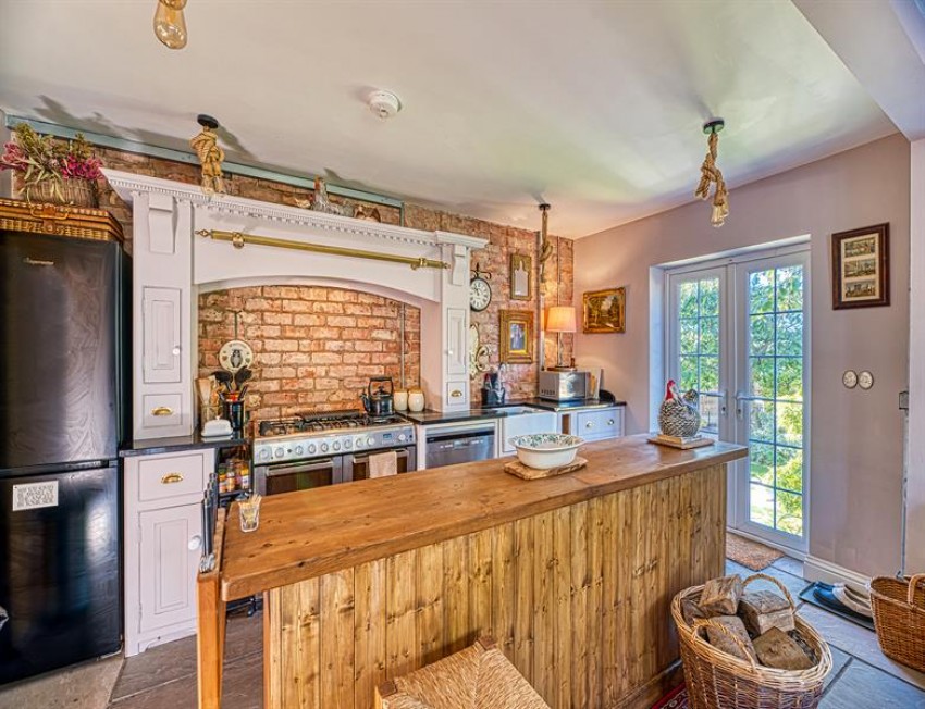 Images for Lower Rake Lane, Helsby, Frodsham