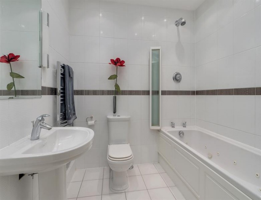 Images for Kingsbury House, St. Hilarys Park, Alderley Edge