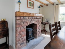 Images for Gorgeous cottage with bespoke kitchen and rural views in Cotebrook