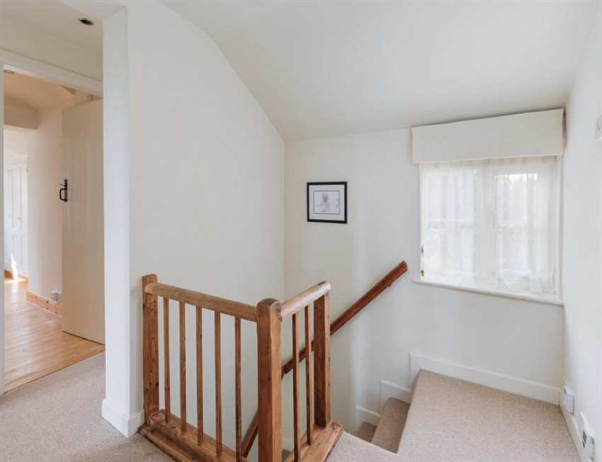 Images for Gorgeous cottage with bespoke kitchen and rural views in Cotebrook