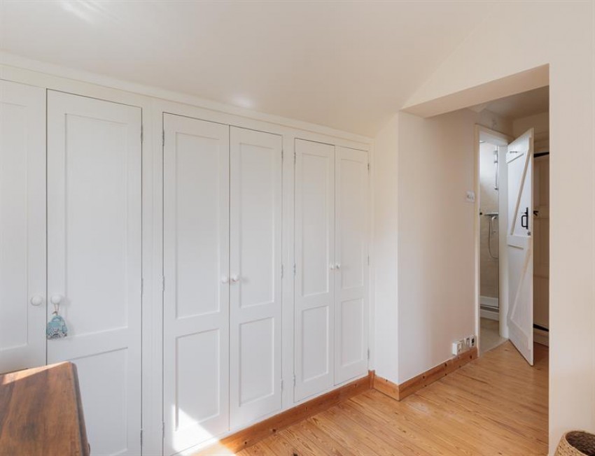 Images for Gorgeous cottage with bespoke kitchen and rural views in Cotebrook