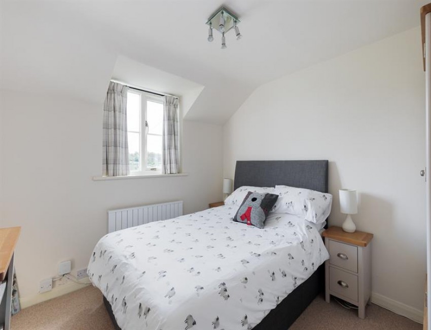 Images for Gorgeous cottage with bespoke kitchen and rural views in Cotebrook