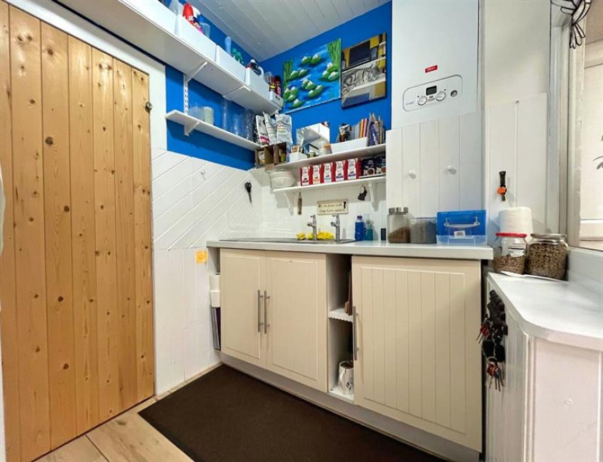 Images for Cranleigh Drive, Sale