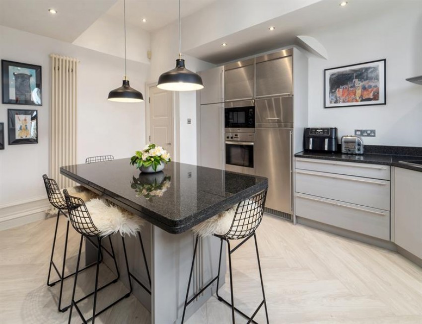 Images for Oakwood House, Beechfield Road, Alderley Edge