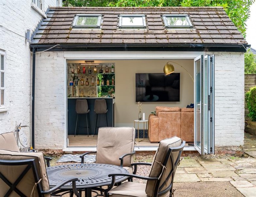 Images for Apsley Grove, Bowdon 