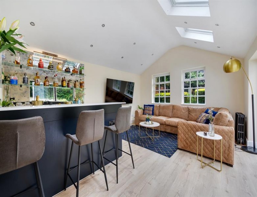 Images for Apsley Grove, Bowdon 