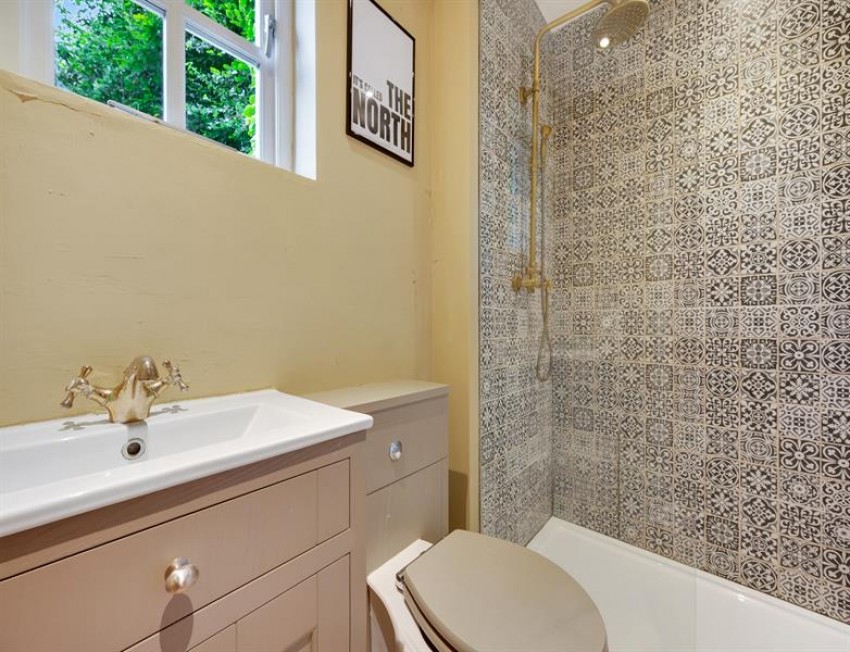 Images for Apsley Grove, Bowdon 