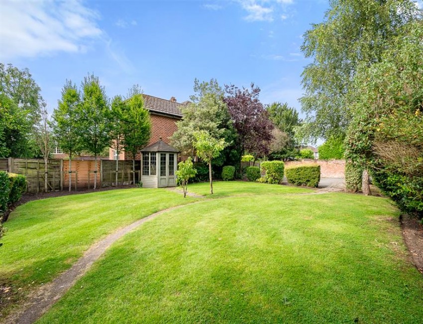 Images for Apsley Grove, Bowdon 