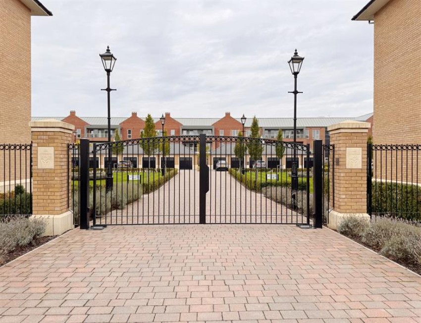 Images for Sir Barnes Wallis House, Richards Street, Woodford 