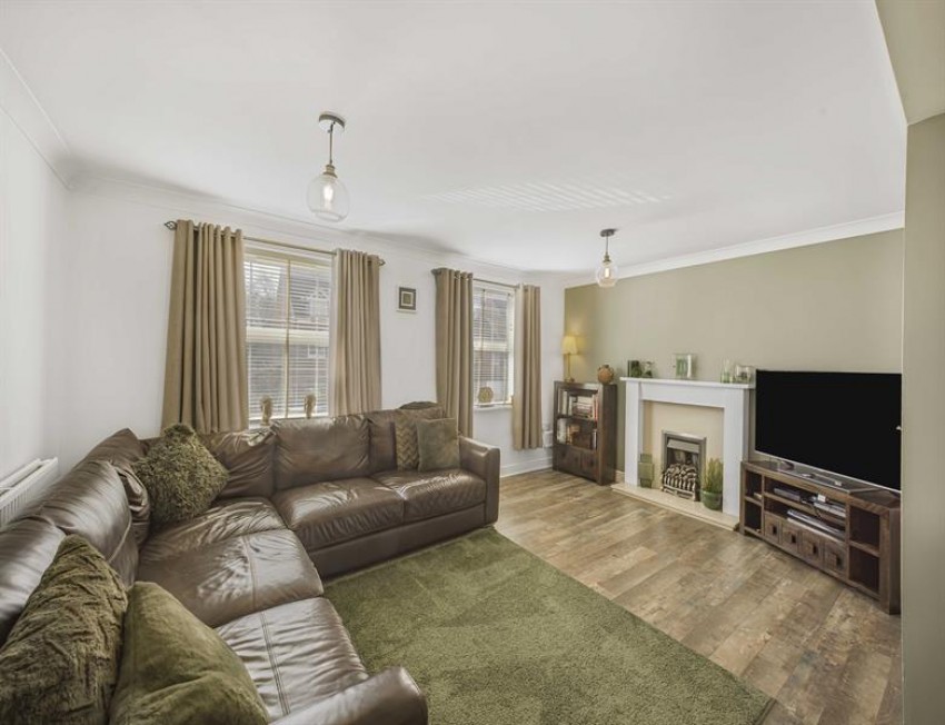 Images for Bucklow Gardens, Lymm