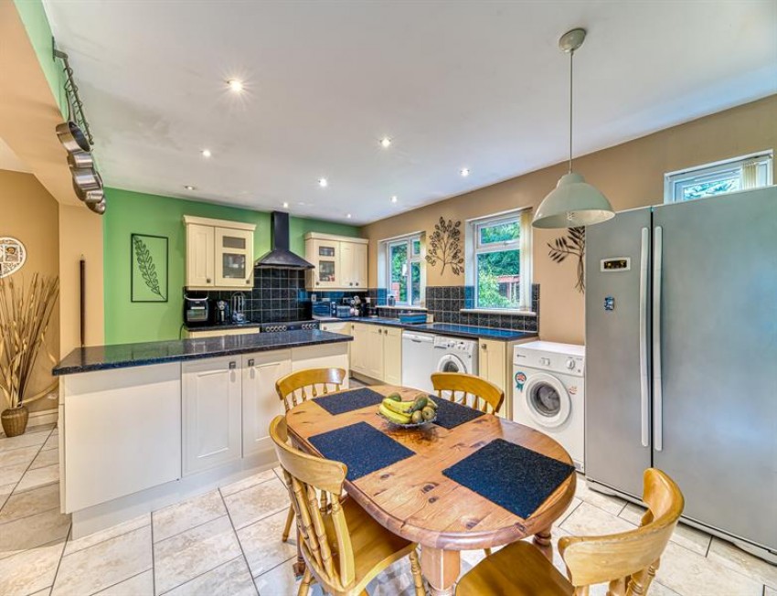 Images for Oakdale Avenue, Frodsham