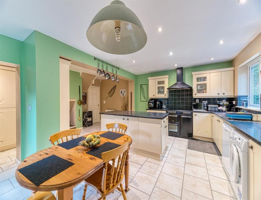 Images for Oakdale Avenue, Frodsham