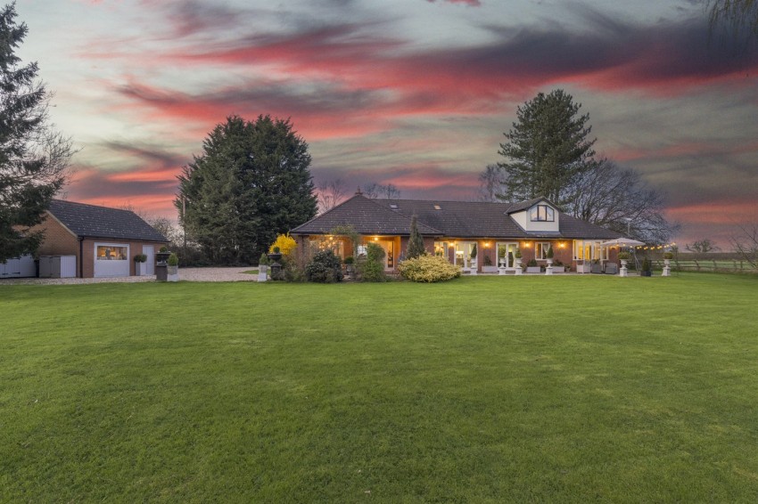 Images for Over 3000 square feet in 1.49 acre in Rushton, Tarporley