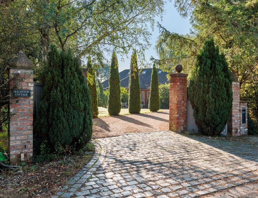Images for Over 3000 square feet in 1.49 acre in Rushton, Tarporley