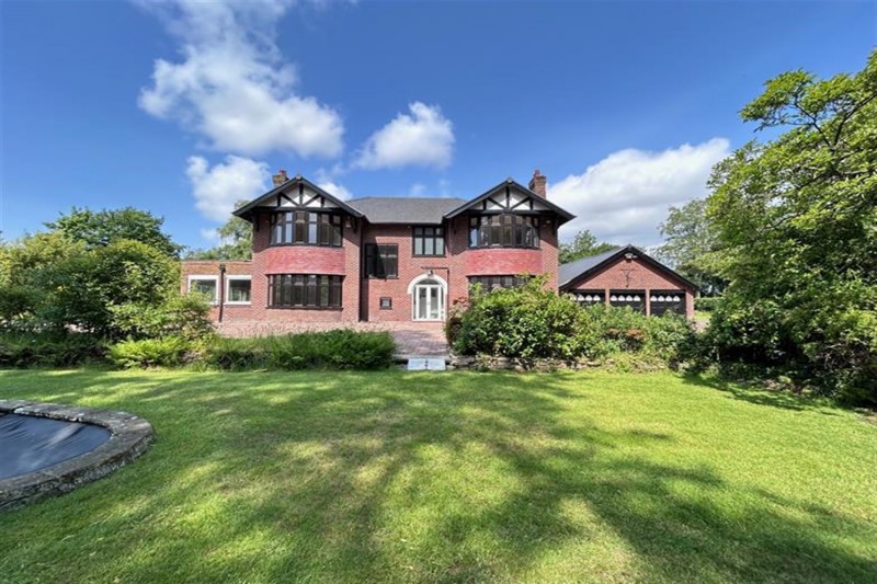 Brooks Drive, Hale Barns, Altrincham