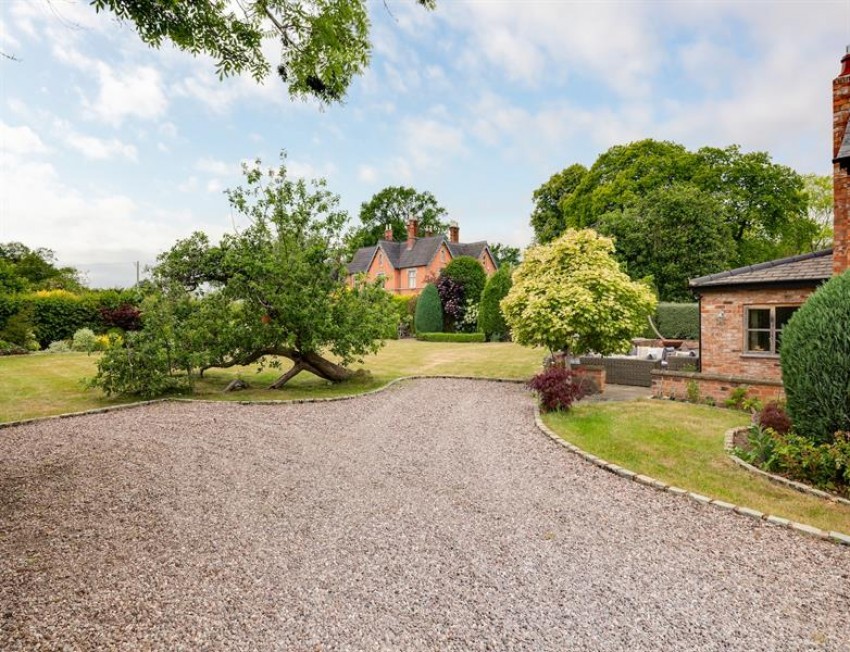 Images for House of character and quality in just under half an acre in Bunbury Heath