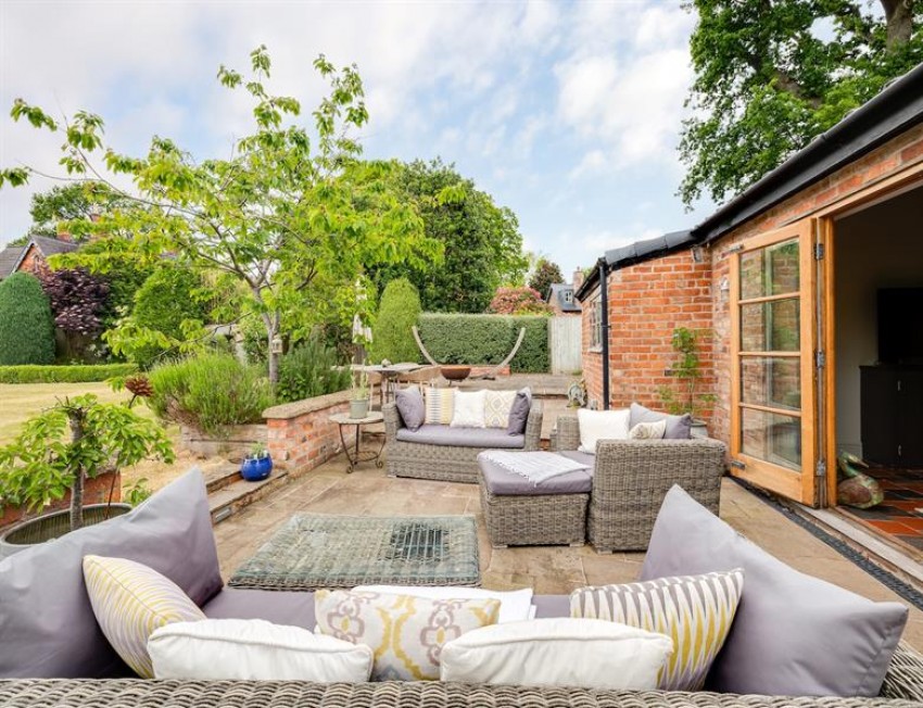 Images for House of character and quality in just under half an acre in Bunbury Heath