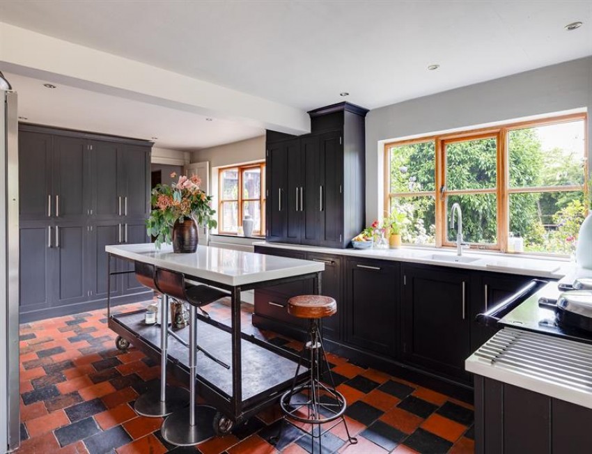 Images for House of character and quality in just under half an acre in Bunbury Heath