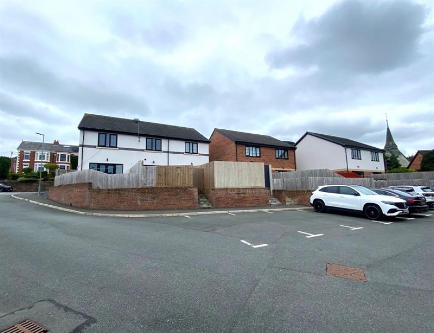 Images for Helsby, Frodsham