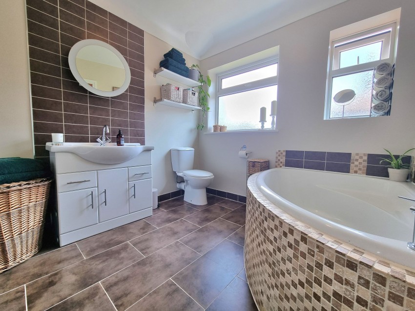 Images for Glebelands Road, Sale, M33