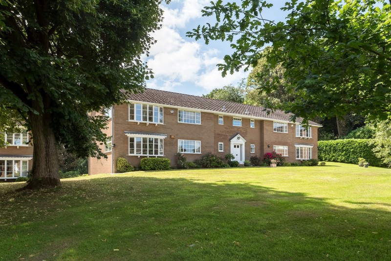 Castle Hill Court, Prestbury