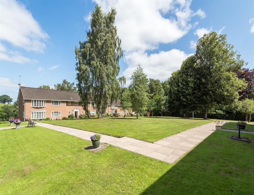 Images for Castle Hill Court, Prestbury