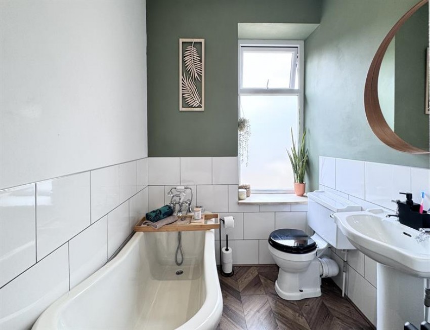Images for Turnlee Road, Glossop