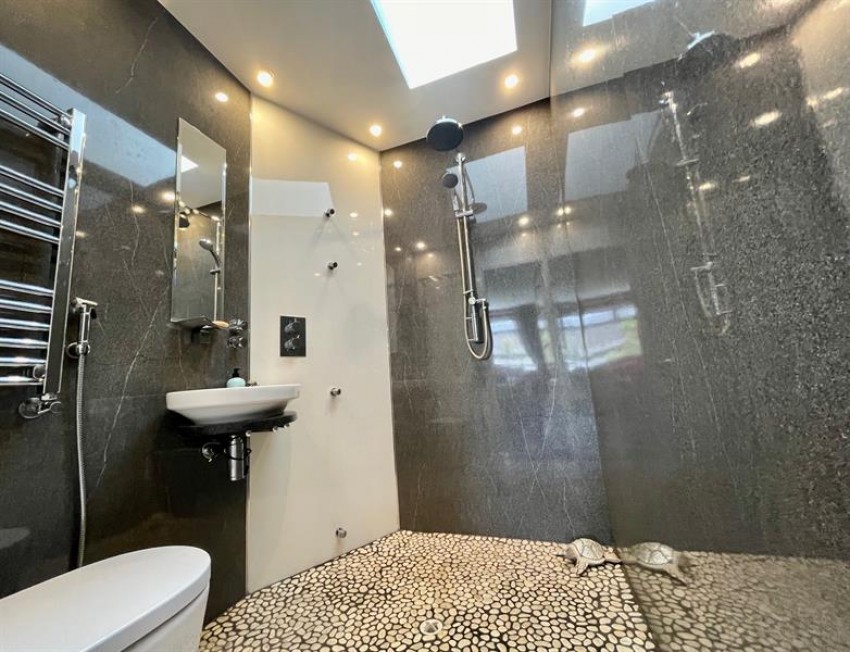 Images for Howard Avenue, Lymm
