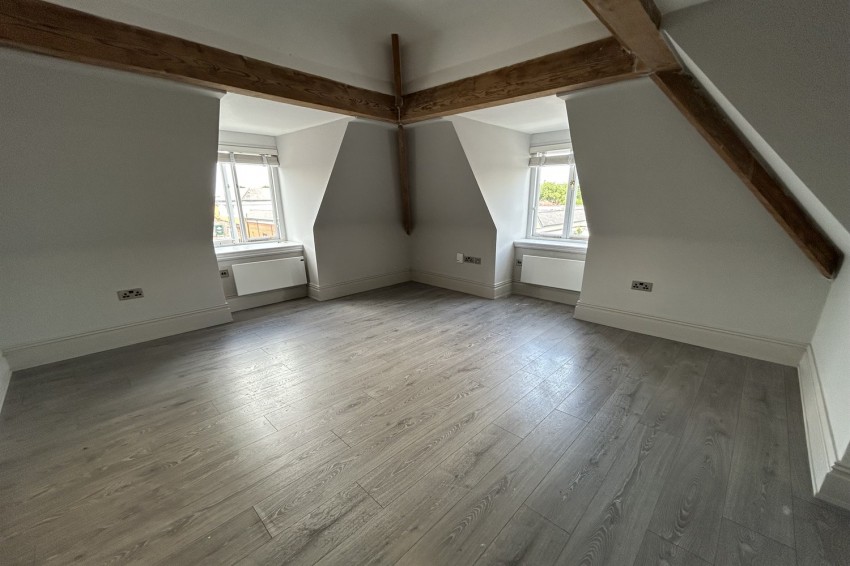 Images for Curzon Road, Sale