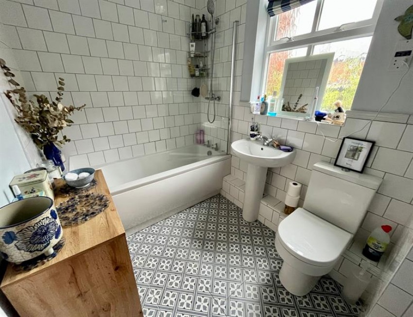 Images for Elm Grove, Didsbury