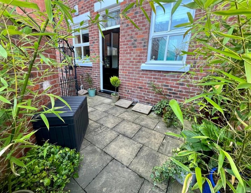 Images for Elm Grove, Didsbury