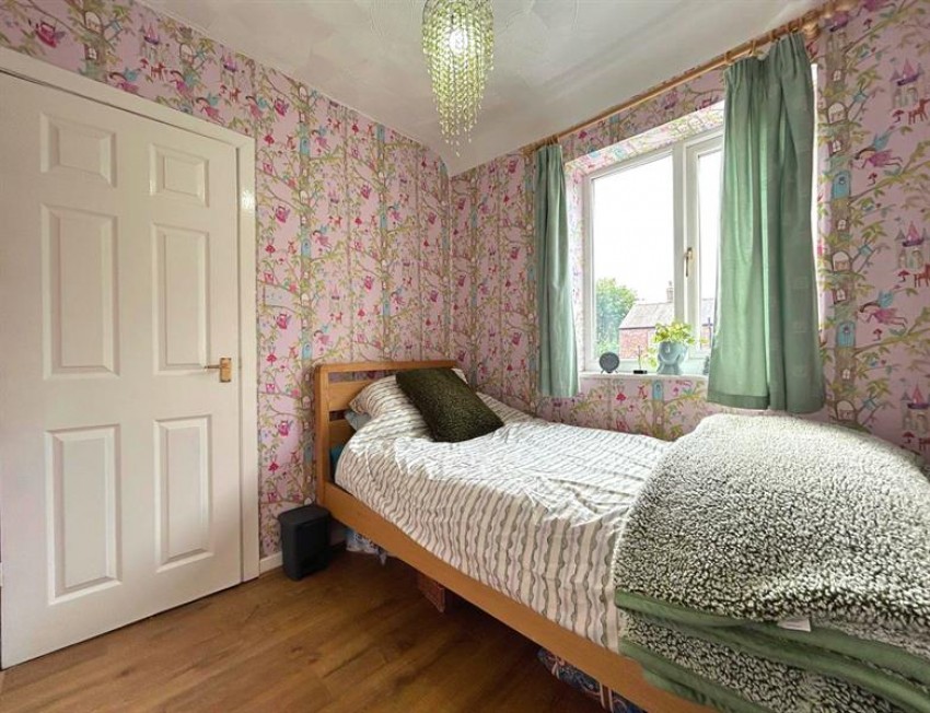 Images for Glebelands Road, Sale