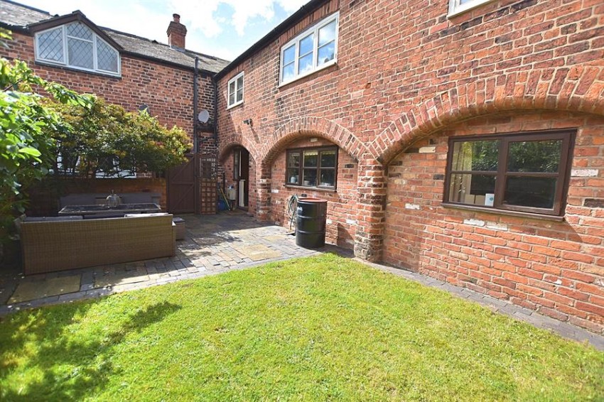 Images for School Farm Court, Walnut Tree Lane, Bradwall