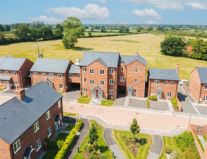 Images for Outstanding views and tranquility in Newton by Tattenhall