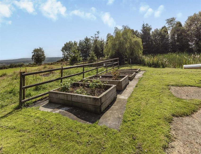 Images for Lask Edge Road, Horton 